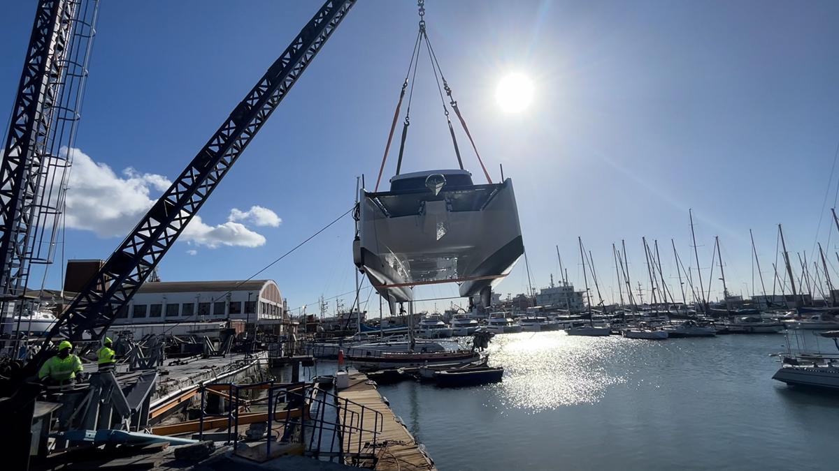 HopYacht 30 Hull 10 launch